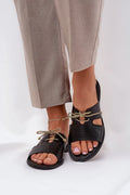Sandales pour femmes en cuir naturel Step in style, style moderne, confort maximal, couleur noire, laces dorées, occasion été, taille ajustable
