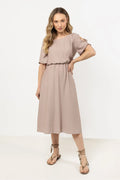 Robe de jour classique et confortable coupe ample taille élastiquée manches courtes encolure bateau couleur taupe longueur midi femme versatile