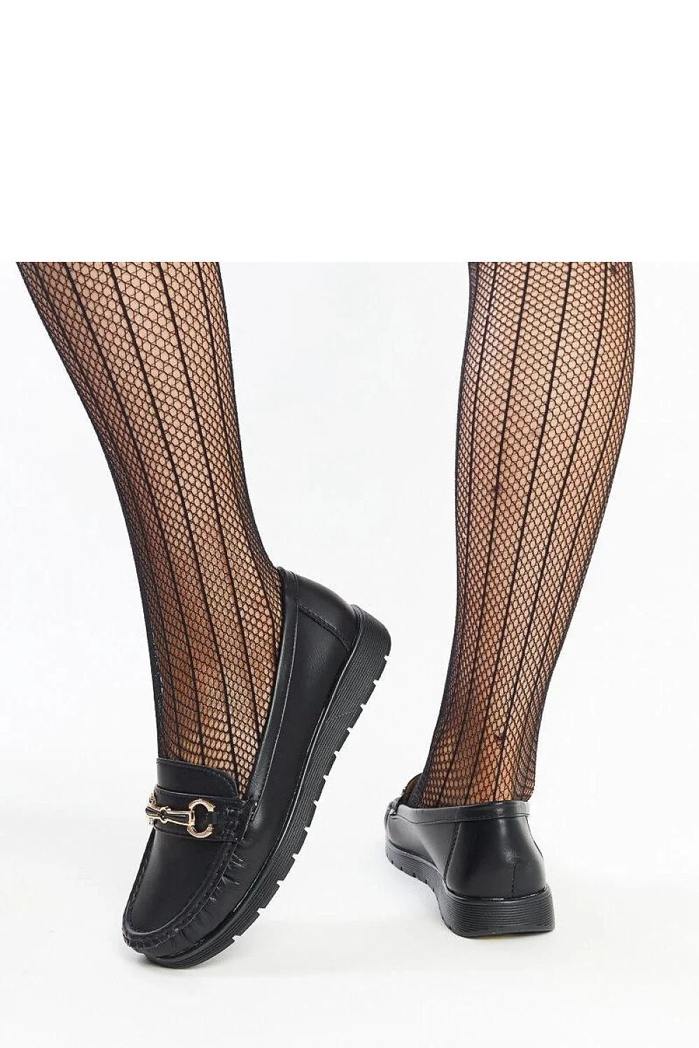 Mocassins élégants pour femme noir cuir style intemporel détail métallique doré confort qualité supérieure occasions multiples design moderne coupé standard bout arrondi semelle caoutchouc