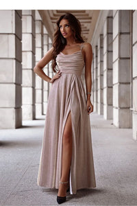 Robe longue élégante avec fente en bas tissu brillant décolleté en V bretelles fines dos laceré femme