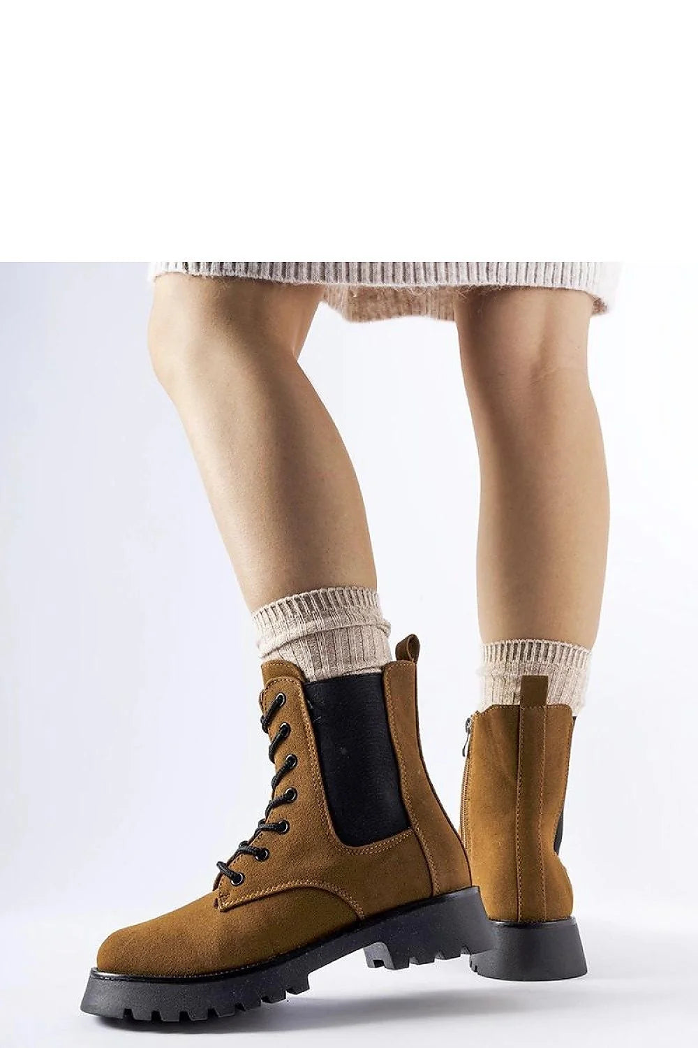 Bottes combat femmes style moderne suède synthétique marron clair zip latéral cuir élastique lacets noir semelle épaisse crantée
