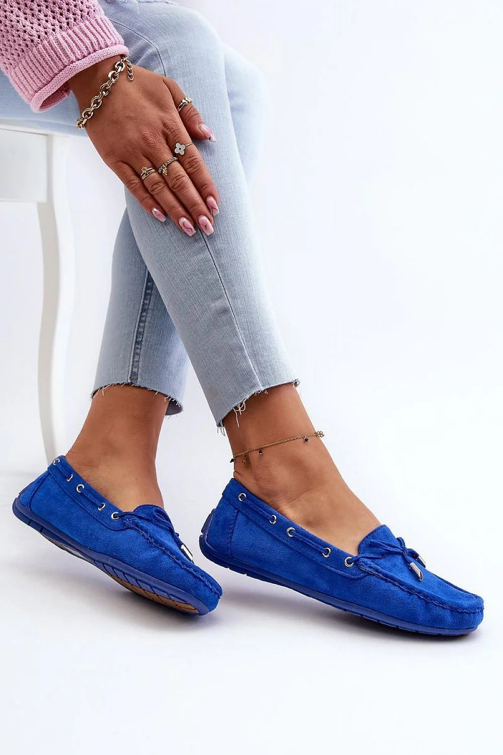 moccasins femme élégant confort ecosuede bleu vif suedine caoutchouc antidérapante semelle intérieure perforée surpiqûres lacet décoratif embouts métalliques