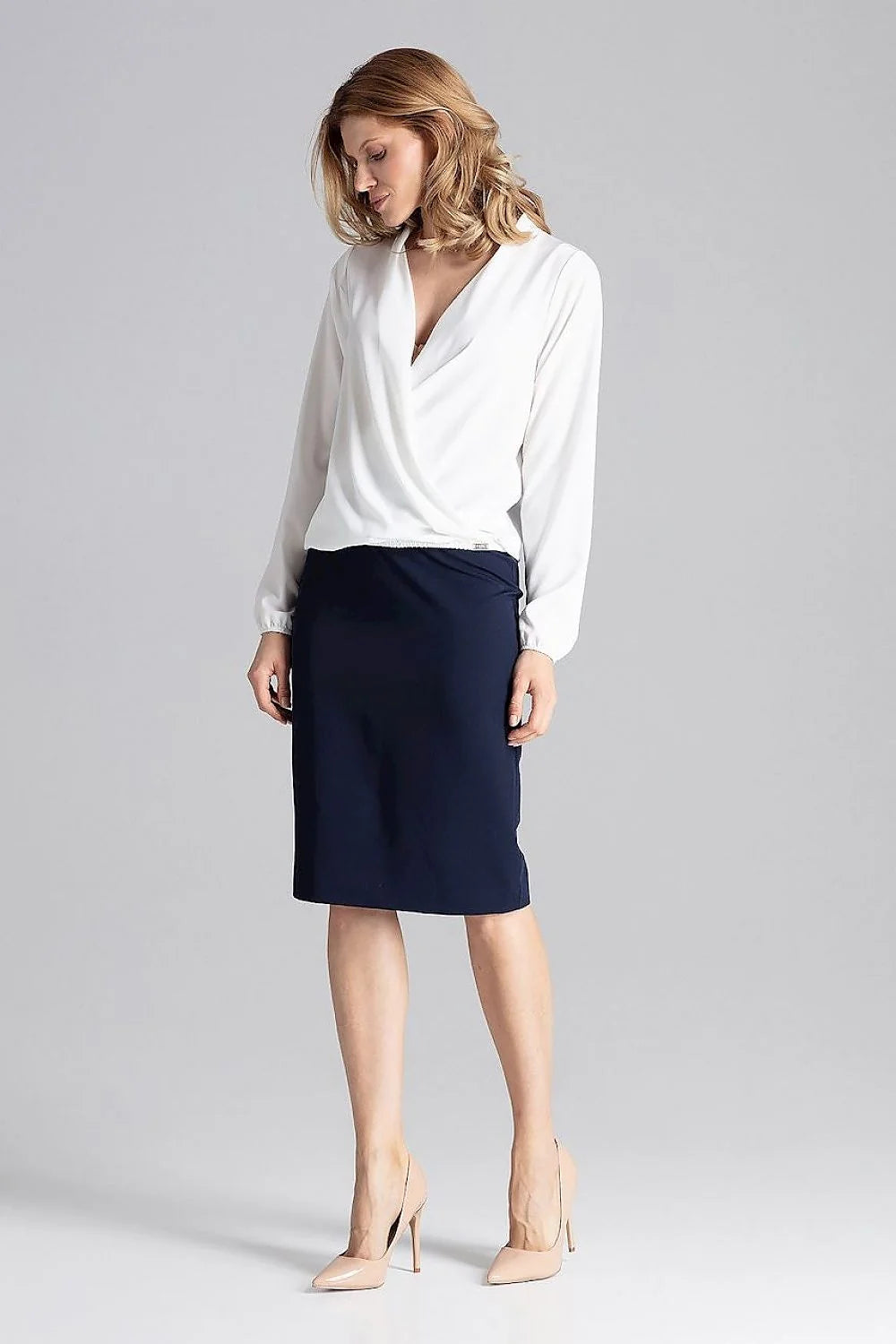 Chemisier Figl dentelle délicate encolure enveloppante féminine élégance manches bandes élastiques confort polyester élasthanne stretch doux léger ajustement flatteur
