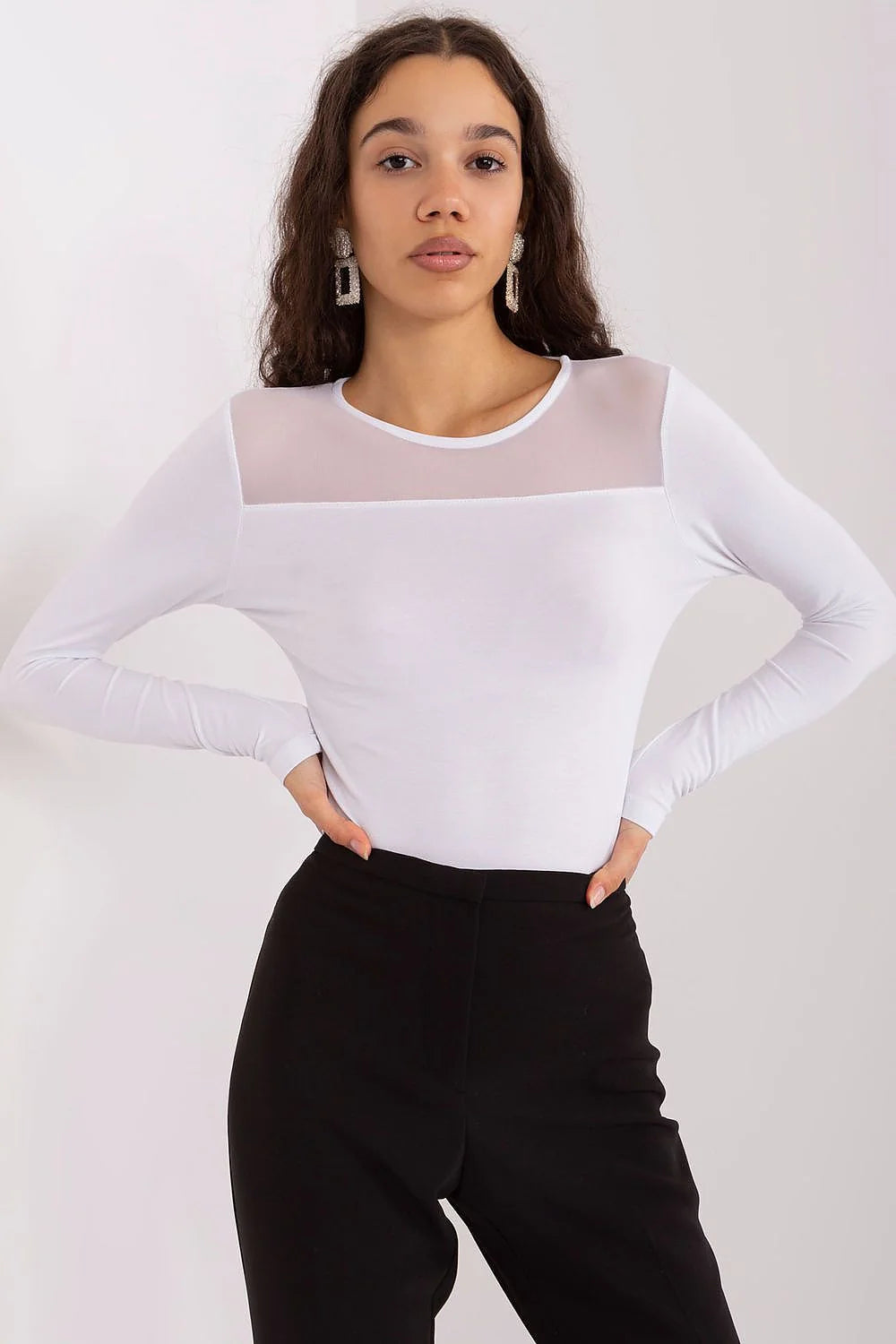 Chemisier BFG visage moderne élégant ajusté manches longues encolure ronde tissu jersey maille transparente blanc femmes