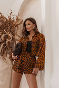 Ensemble vestes et shorts femme moderne chic motif léopard marron noir tissu doux confort taille haute coupe ajustée occasions spéciales