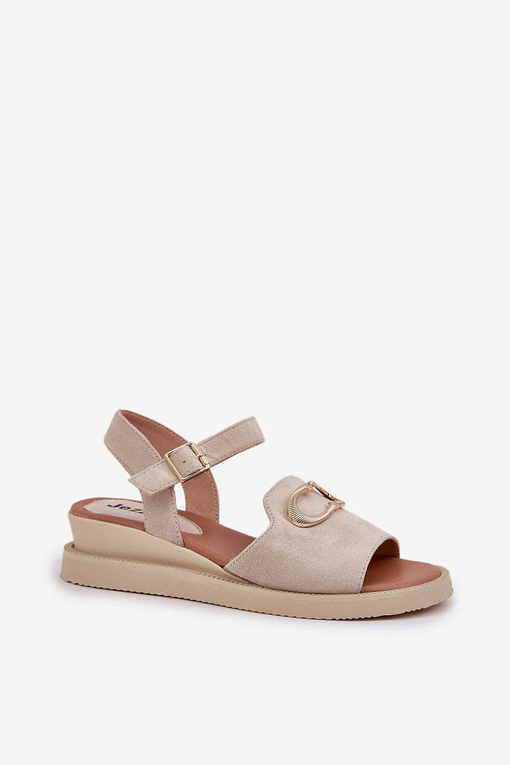 sandales vegan Jezzi daim beige plateforme compensée semelle crantée légère lanières larges sangle réglable boucle dorée anneau bijou