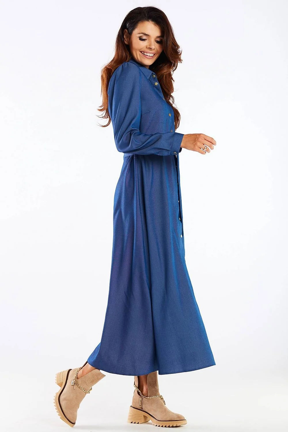 robe chemise longue maxi bleu indigo chambray fluide viscose stretch coupe évasée ceinture nouer boutons dorés col manches longues