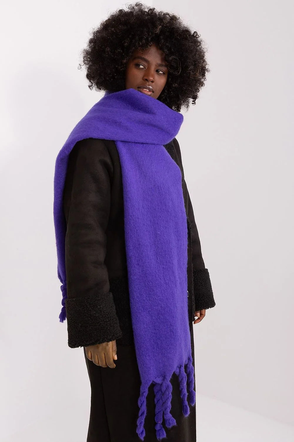 Écharpe longue en laine bleu vif avec franges torsadées pour femme, style décontracté et élégant, idéale pour l'automne/hiver