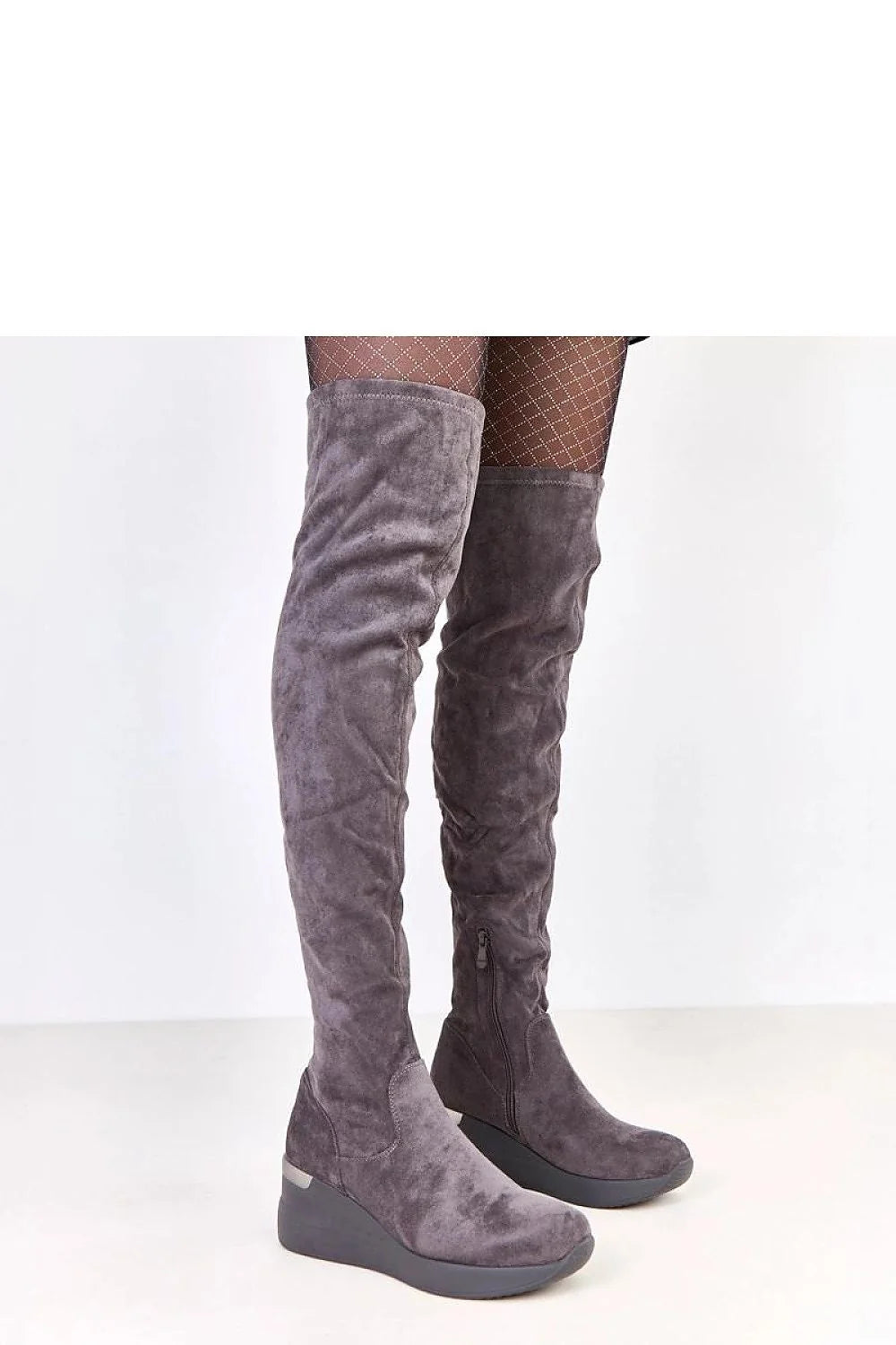 cuissardes anthracite suede lisse douce tigehaute talon compense insertmetal boutarrondi fermetureinterieure fourrure synthetique semellecaoutchouc sensuel polyvalent automne hiver chic femme