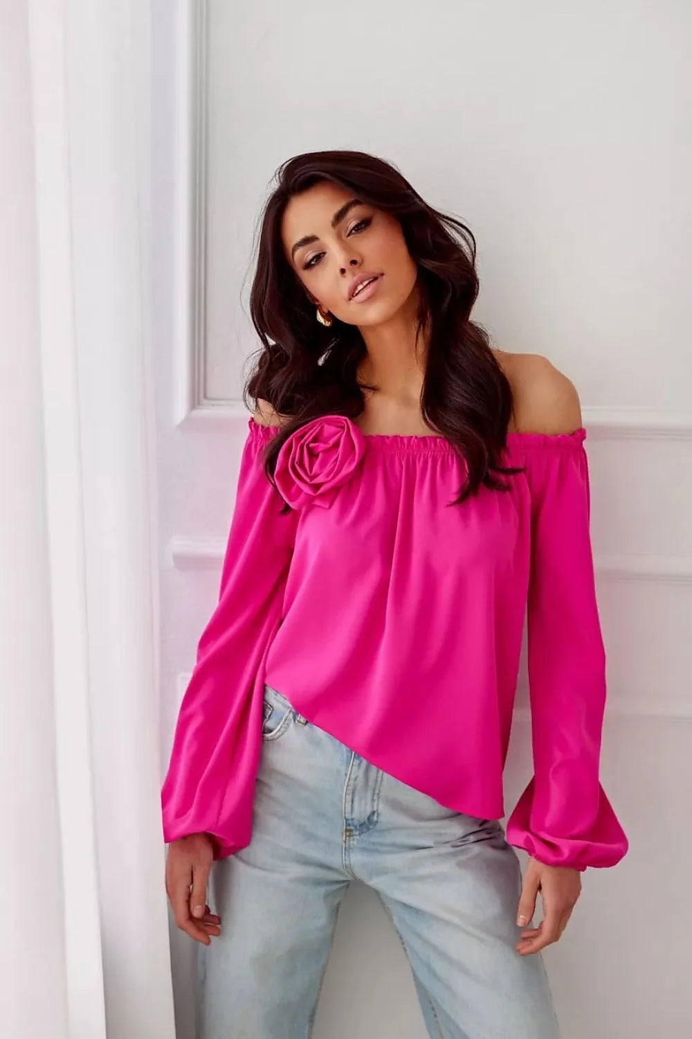 Chemisier Roco Fashion rose vif off-the-shoulder manches longues épaules dénudées tissu satiné fleur en tissu femme