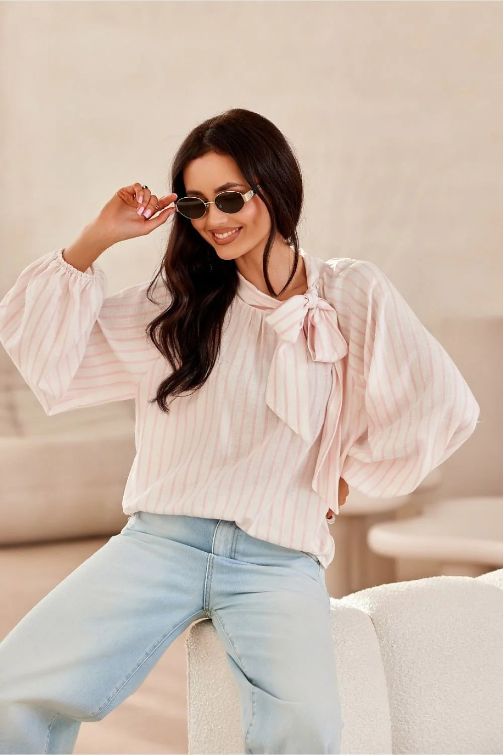 chemisier manches longues bouffantes nœud décoratif viscose polyester léger respirant fluide coupe ample rayures fines blanc rose pâle femme