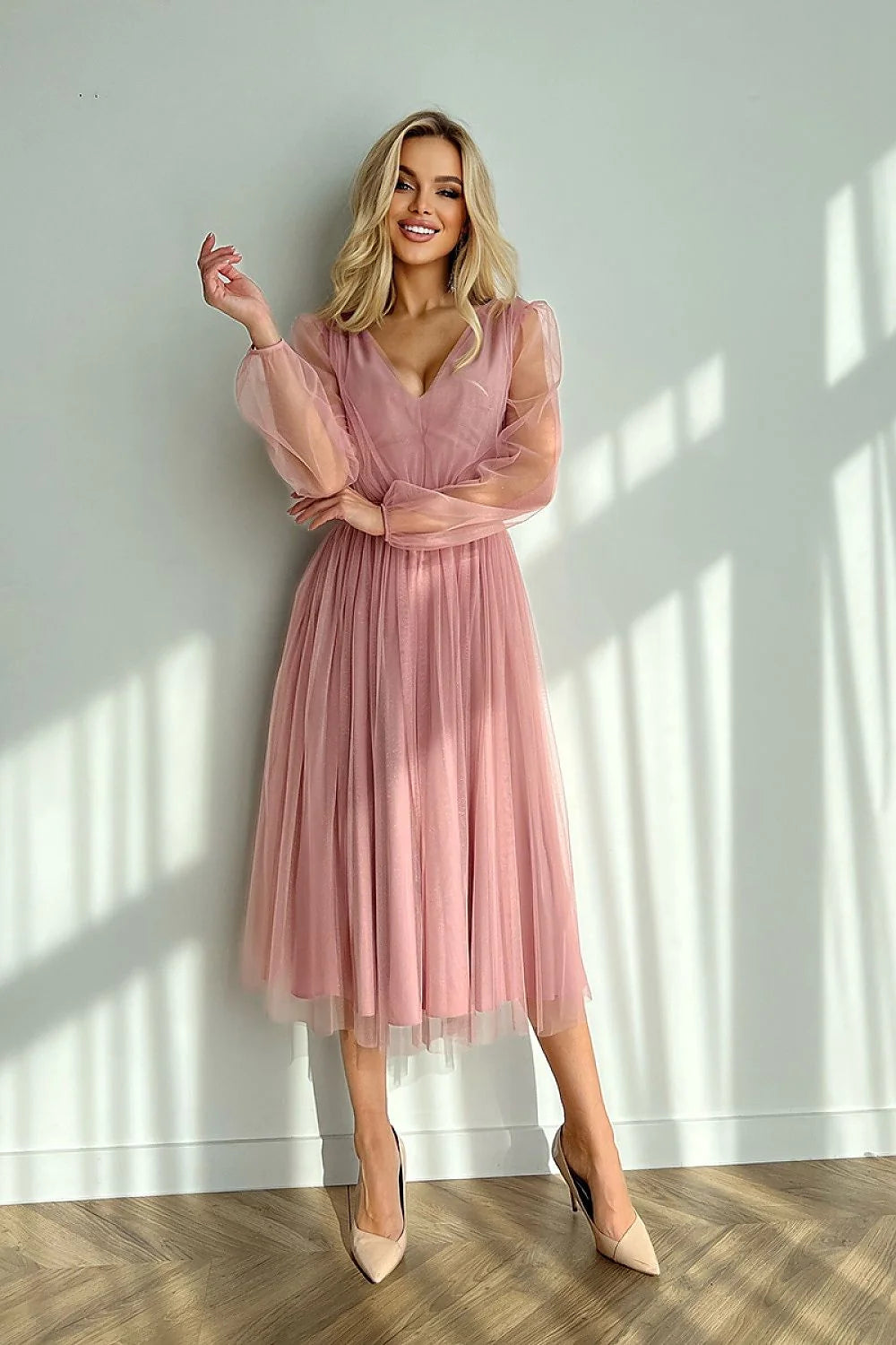 Robe de soirée élégante longueur midi manches longues transparence brocart vert émeraude femmes soirée formelle