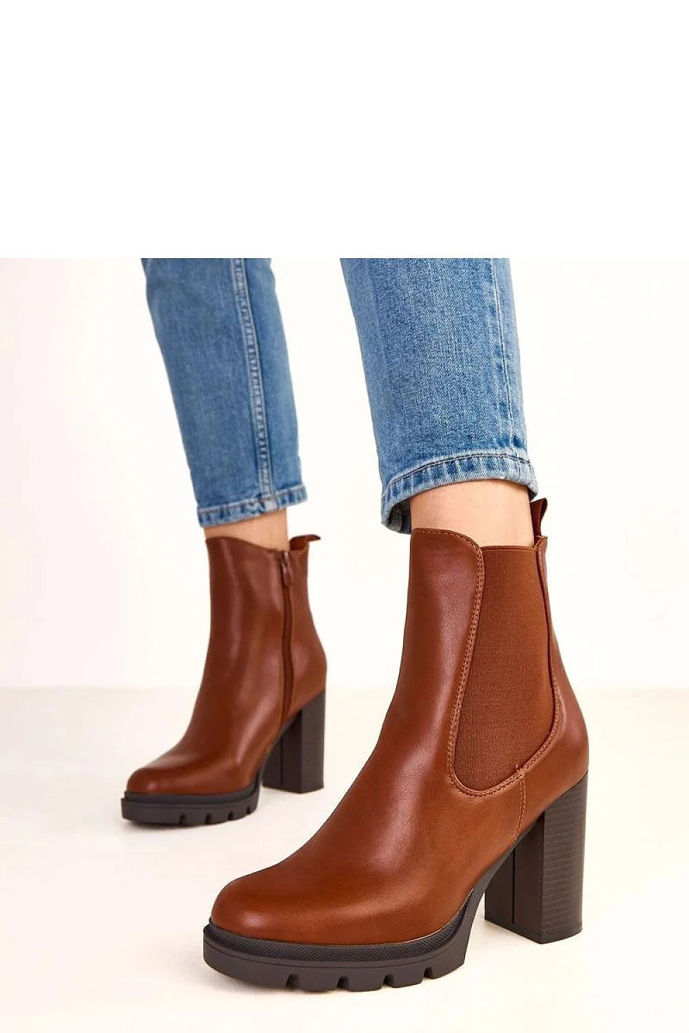 bottines femme cognac cuir écologique cheville Chelsea bout rond talon bloc 10cm plateforme 2cm semelle crantée zip doublure chaude confortable