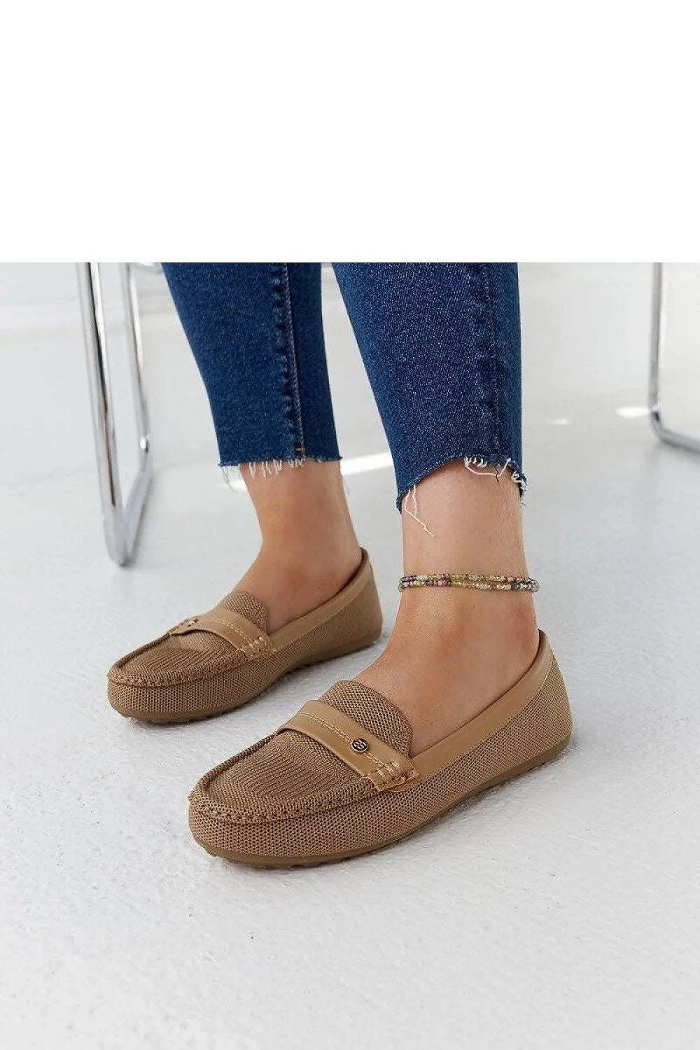 Mocassins classiques pour femme design arrondi beige toile synthétique semelle marron enfilage facile été