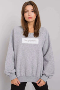 sweatshirt femme oversize gris clair molletonné doux manches longues raglan col rond côtelés poignets imprimé Not perfect brodé