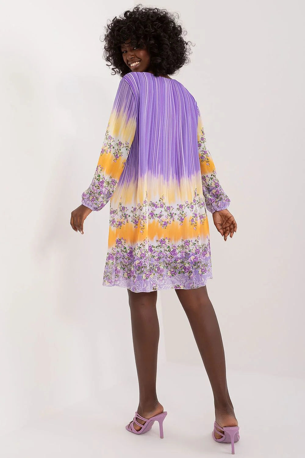 Robe de jour féminine style bohème imprimé floral multicolore polyester longueur genoux femme élégante
