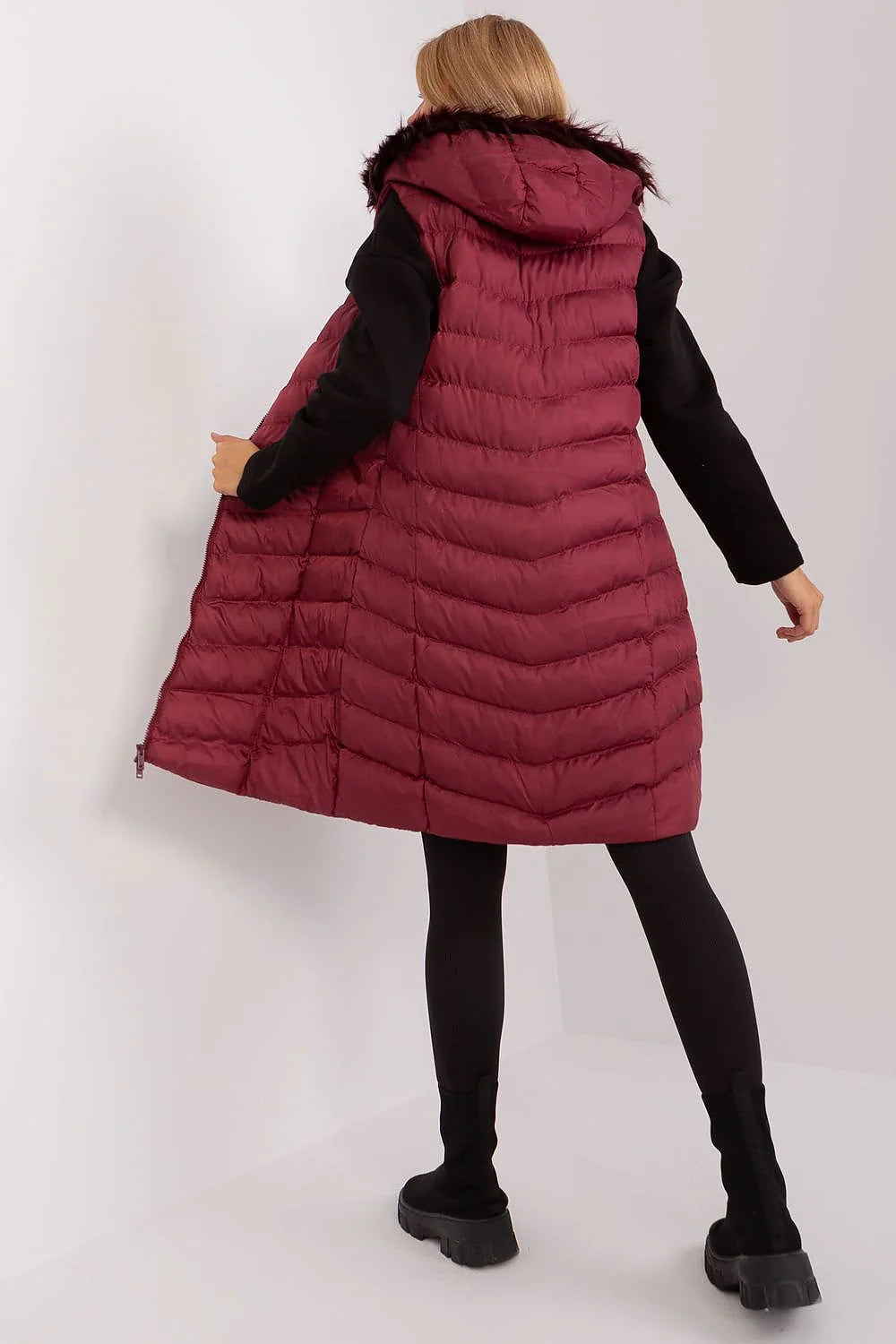 Gilet long zippé en duvet bordeaux femme moderne coupe cintrée matelassée protection contre le froid