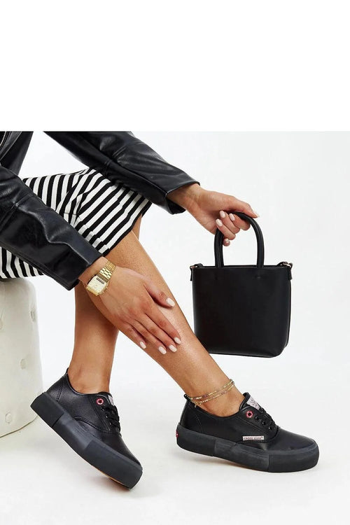 Baskets féminines CROSS JEANS style casual design minimaliste noir semelle épaisse cuir synthétique confortable ajustement parfait