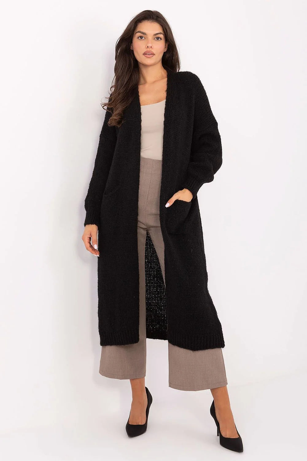 cardigan long femme duster maille noire épaisse moelleuse oversize ouvert manches longues poches plaquées côtelées poignets ourlet mi mollet chaud