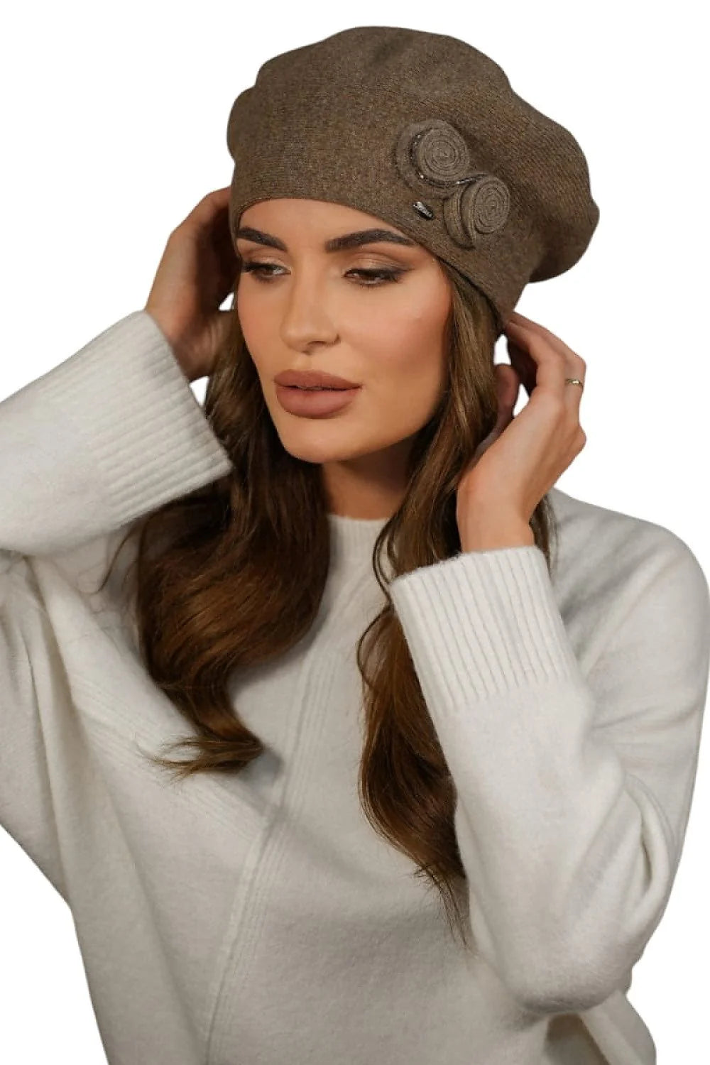 béret femme Kamea Bara laine polyamide chaud doux extensible élégant intemporel chic marron taupe perlé appliqué roses maille
