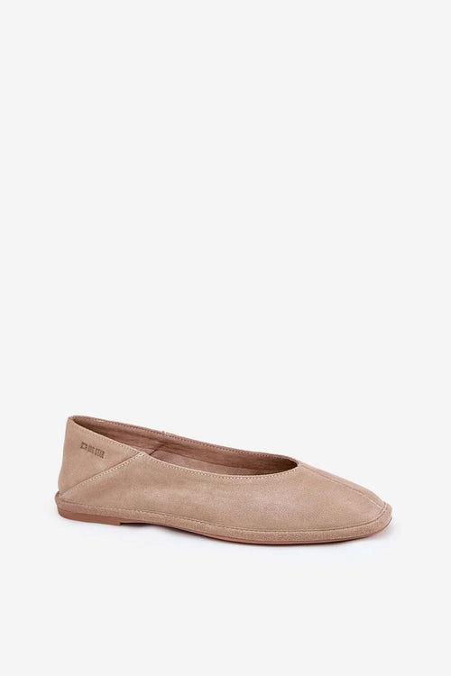 ballerines femmes minimalistes modernes microfibres suédées taupe beige coupe épousante bout arrondi semelles plates antidérapantes souples confortables coutures apparentes polyvalentes