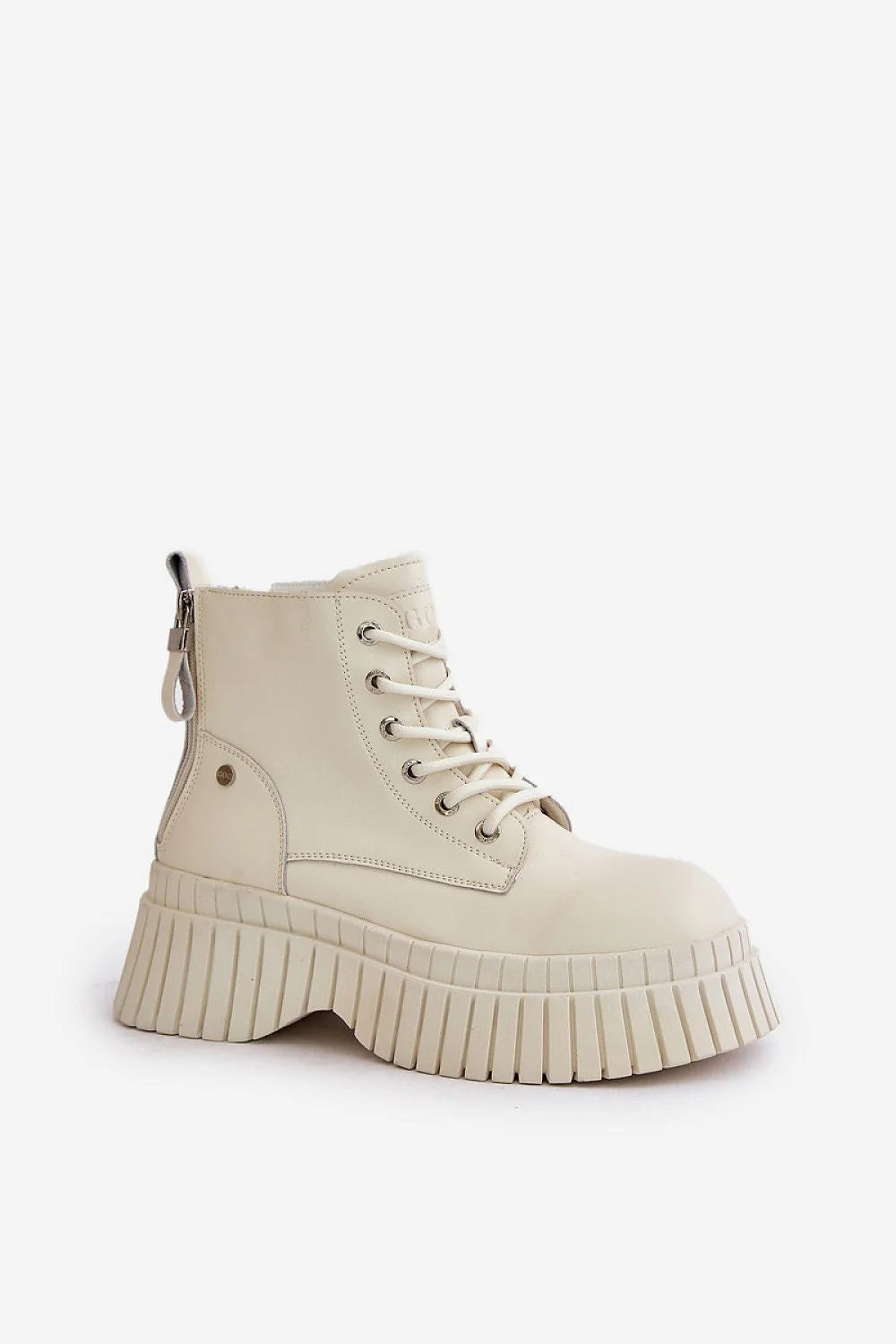 Bottes trappeur Step in style design moderne audacieux femmes cuir synthétique blanc cassé lacets métalliques zip adhérence robuste