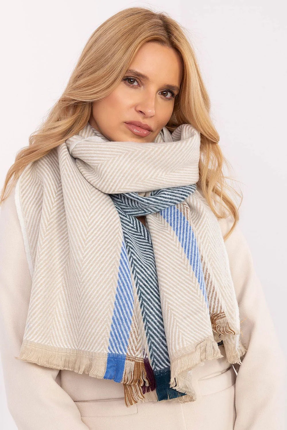 écharpe oversize femme étole viscose 194cm douceur chaude cocooning motif chevrons beige rayures diagonales bleu vert franges effilées