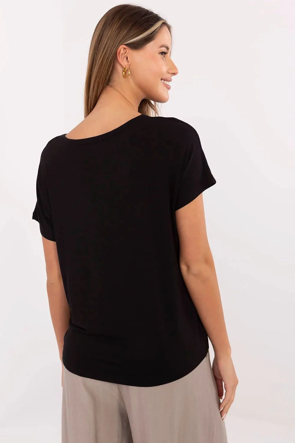 T-shirt Sublevel pour femme, décontracté, manches courtes, imprimé textuel, couleur noire, tissu doux, confortable, style moderne, polyvalent, occasion quotidienne, message positif, mode urbaine, vêtement tendance
