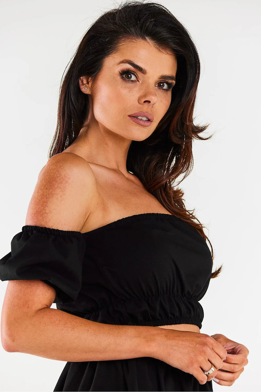haut top femme bardot épaules nues décolleté espagnol manches ballon coton lycra élastique noir cropped ajusté
