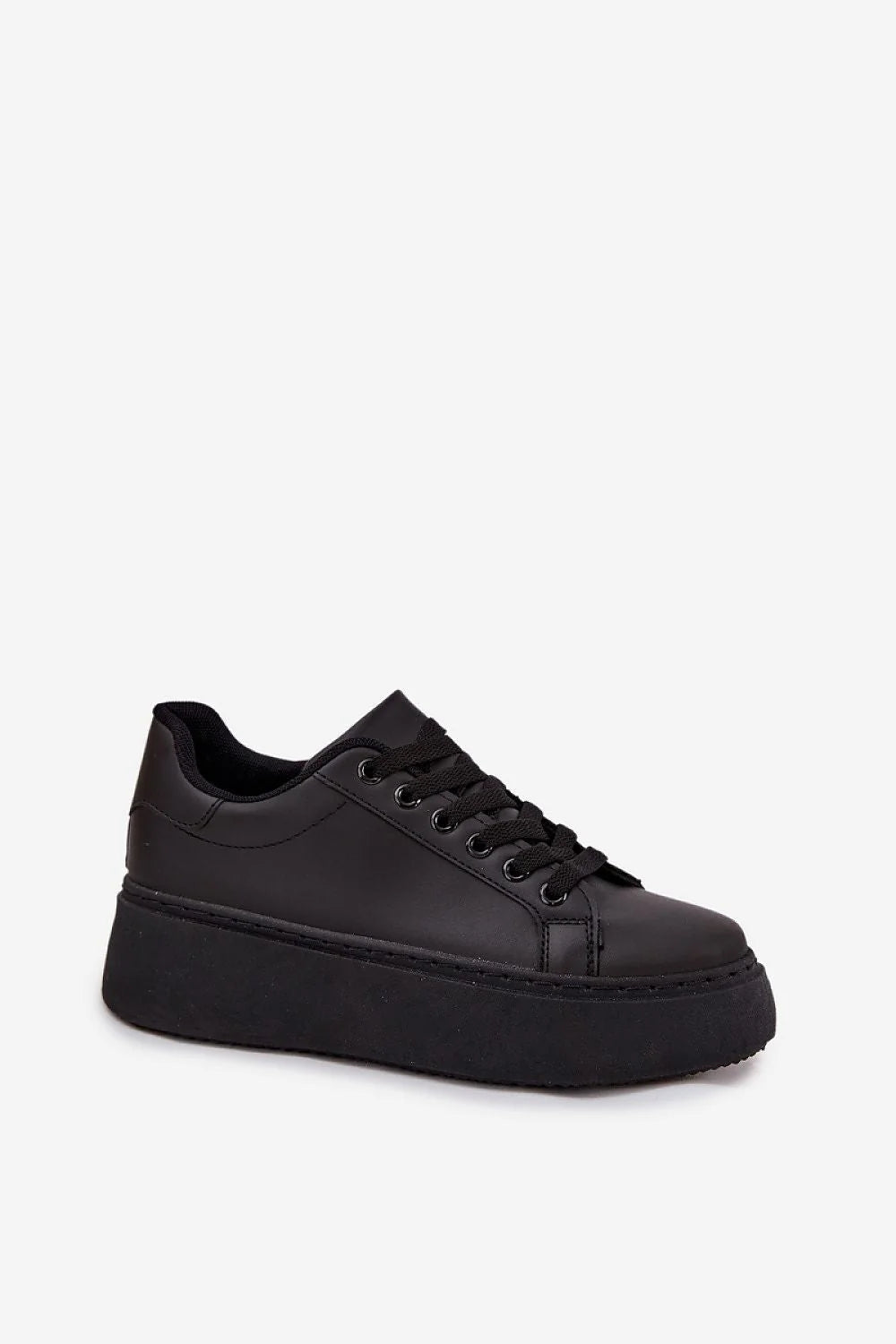 sneakers femme similicuir plateforme noire semelle mousse crantée bout rond lacets noirs col rembourré couture urbain chunky polyvalentes confortables élégantes