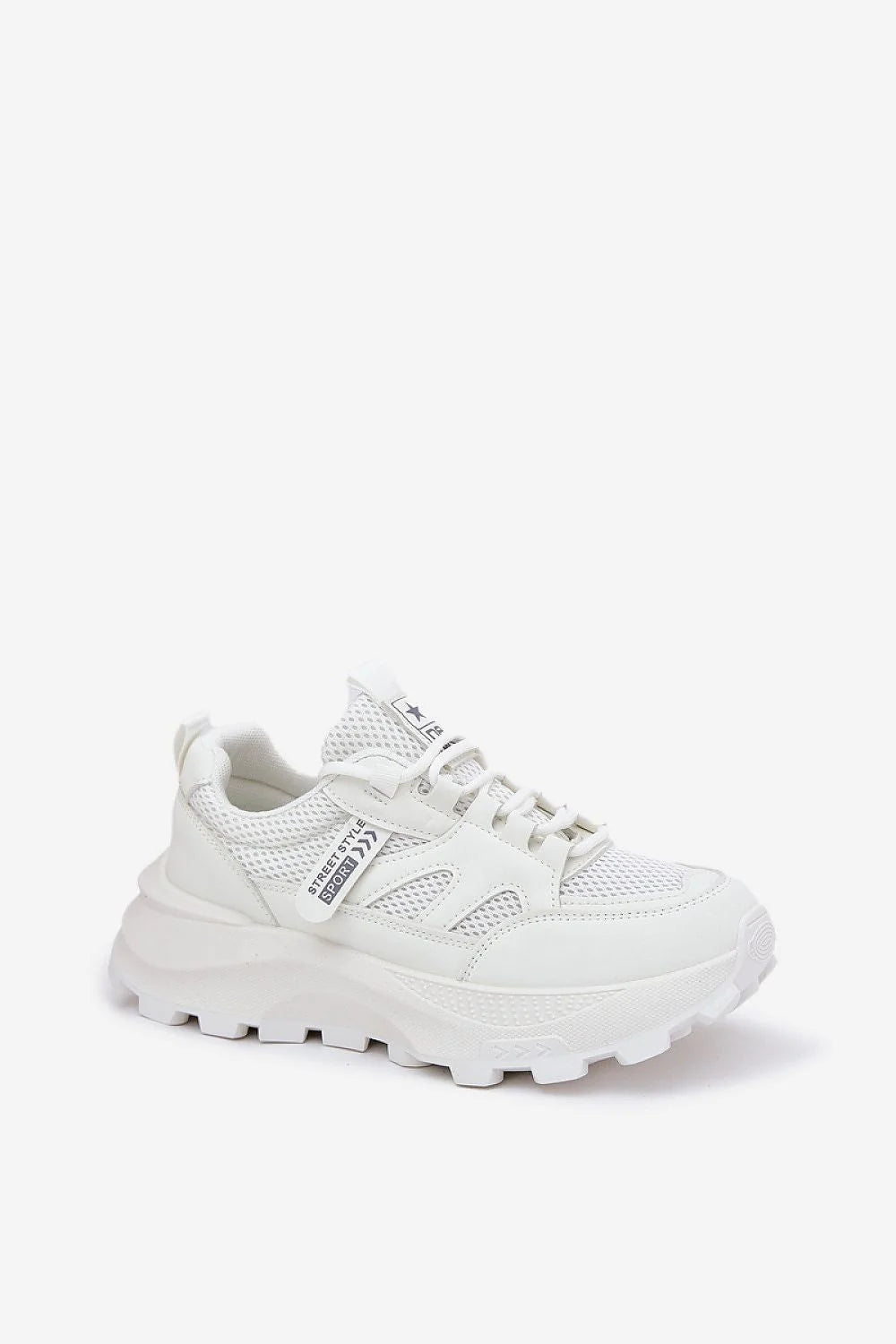 Chaussures de sport design moderne femmes confort style urbain sportif cuir synthétique mesh semelle épaisse blanc lacets