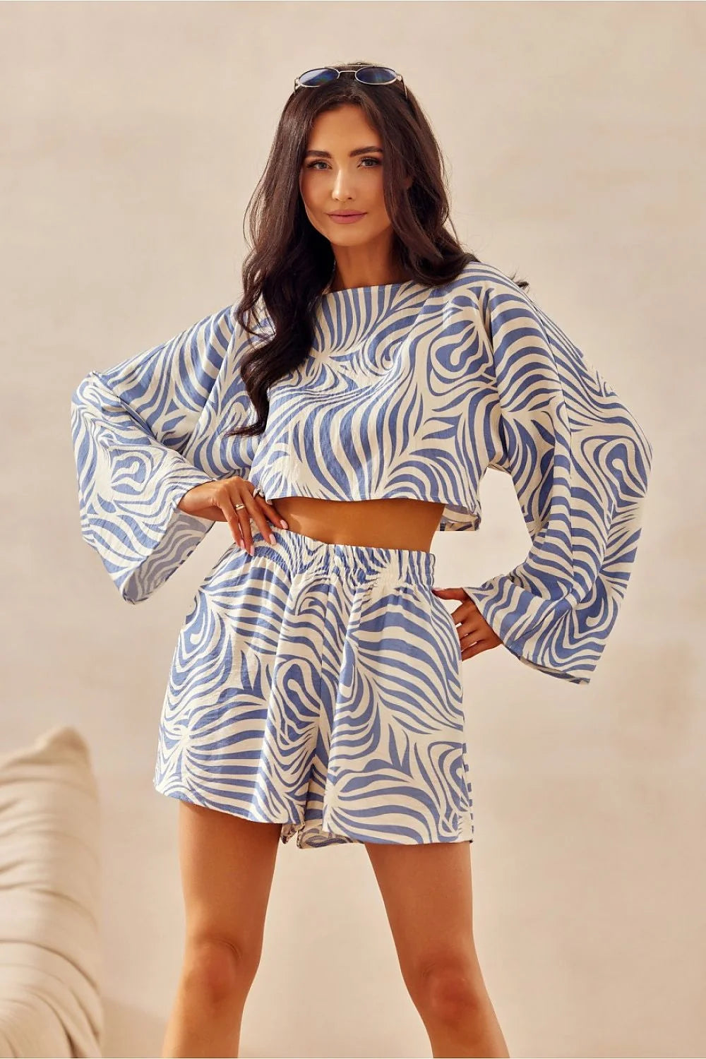 Ensemble coordonné Roco Fashion short top crop manches longues imprimé zébré blanc bleu clair femmes été