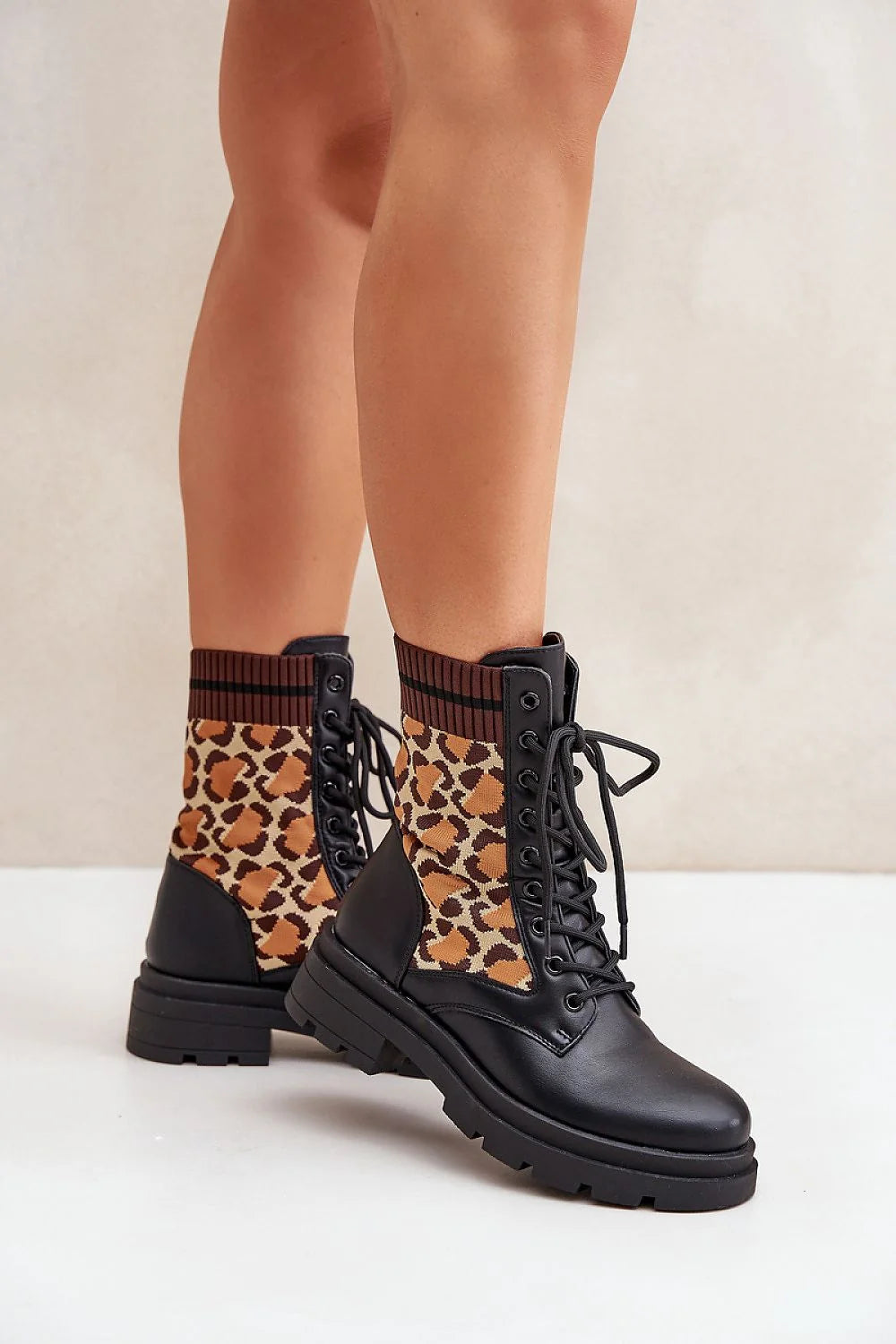 Bottines audacieuses femme cuir simili tissu motif léopard semelle épaisse lacées style urban chic talon 4.5 cm