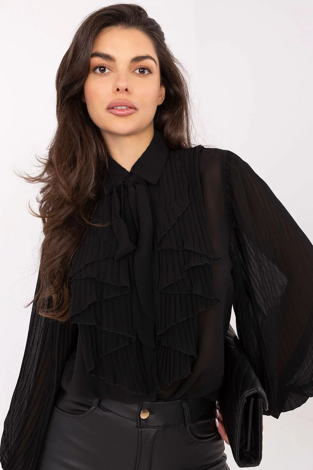 chemise femme noire col classique lavallière nouée jabot plissé volants superposés manches longues transparentes ballon chiffon léger fluide polyester élasthanne
