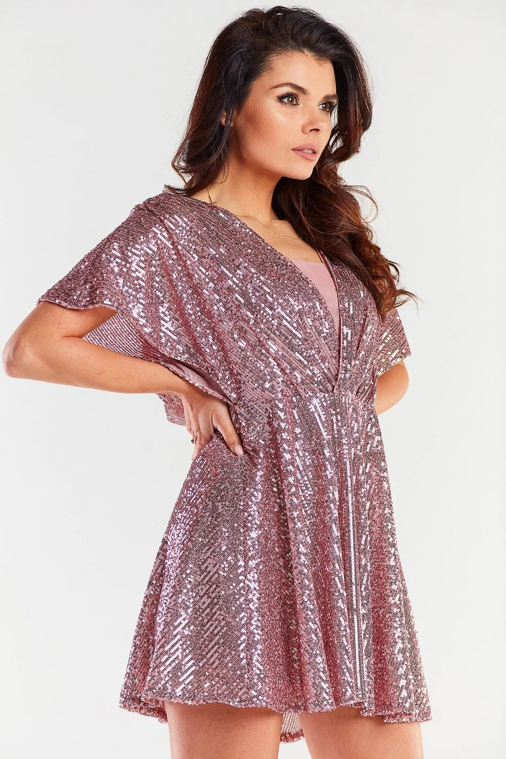 Robe de soirée élégante courte dos nu déchirure manches amples évasée paillettes rose métallique femme