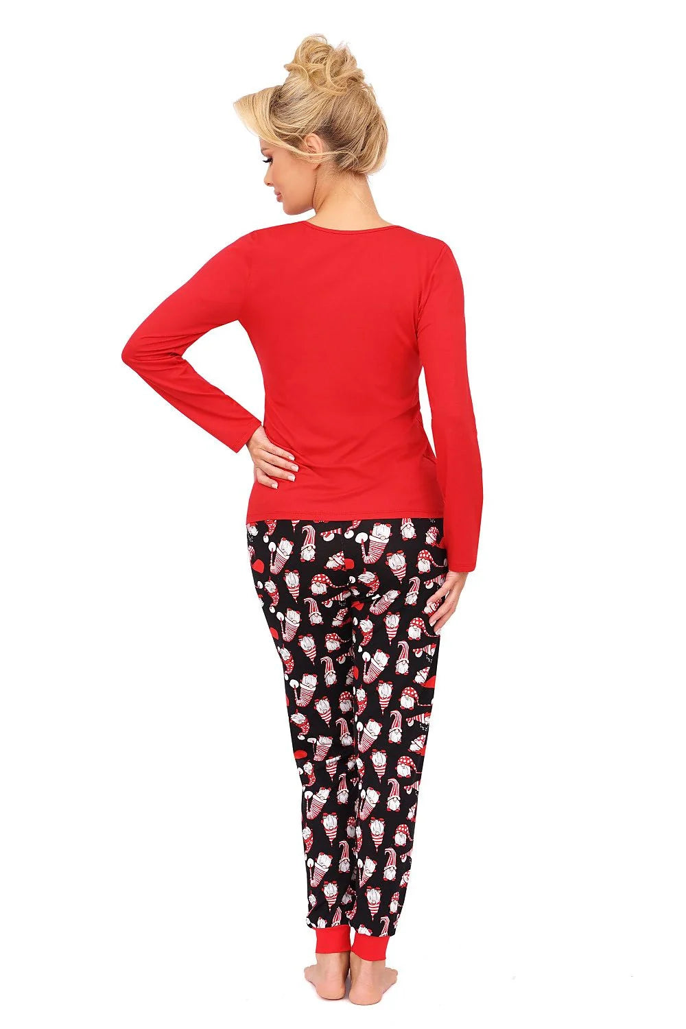 pyjama femme confortable festif hiver manches longues col V haut rouge pantalon jogger noir imprimé bonhommes neige