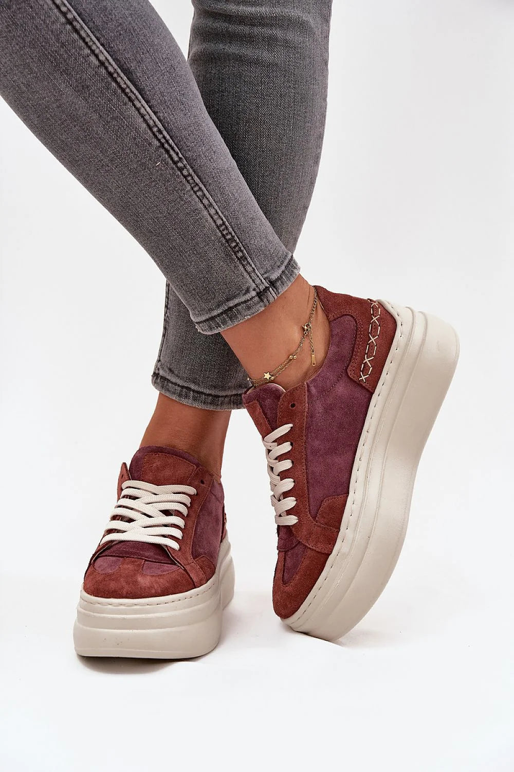 baskets femmes daim naturel haute qualité plateforme massive silhouette affinée jambes allongées polyvalentes quotidienne habillée semelle cuir suédé confort stylé