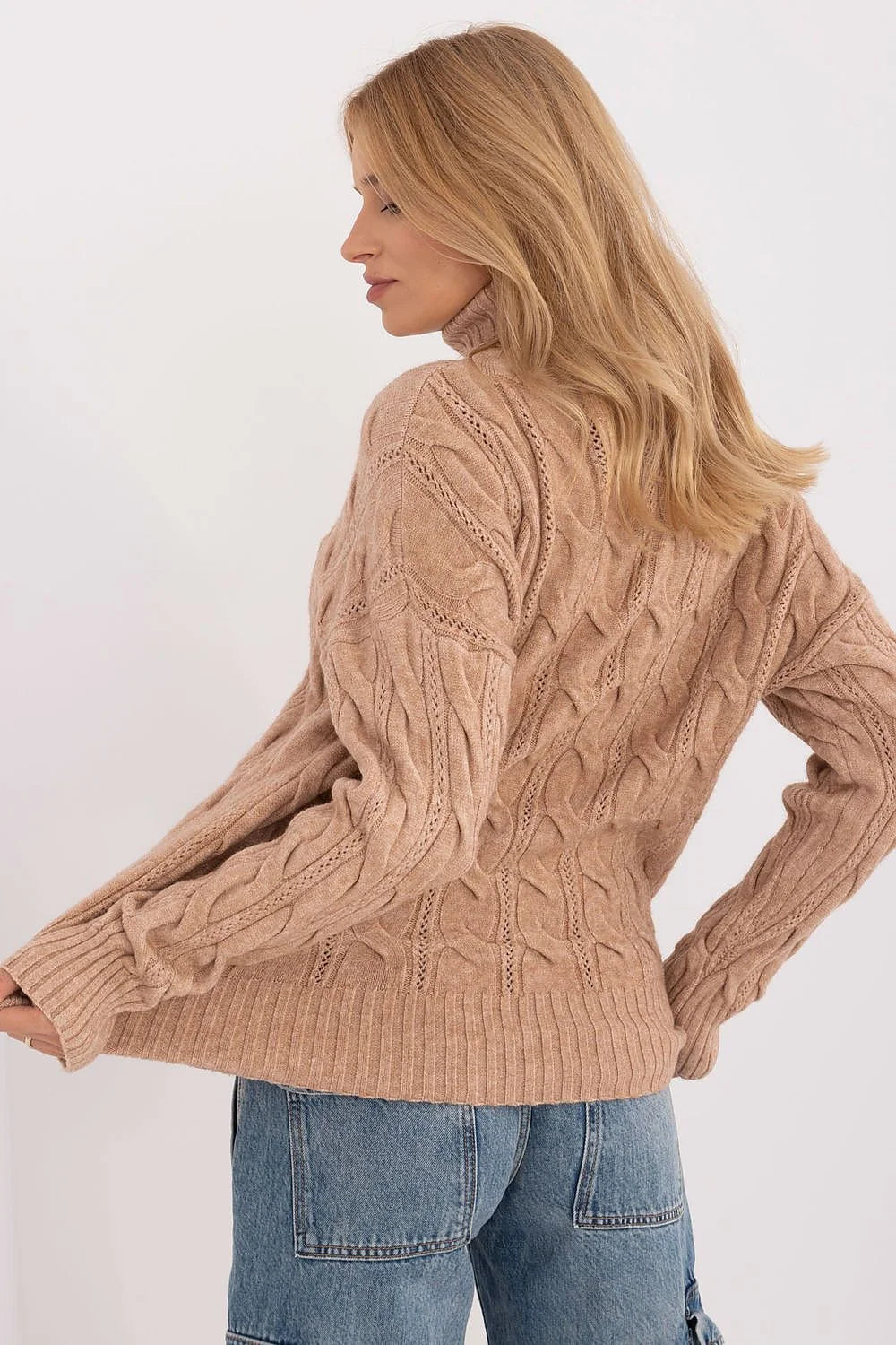 Pull femme col roulé torsades design classique acrylique polyester polyamide beige clair automne hiver
