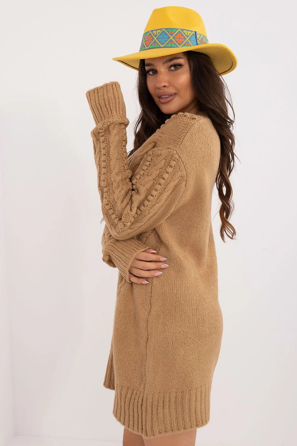 Pull long oversize Badu en maille torsadée couleur camel pour femme, acrylique 80% polyester 15%