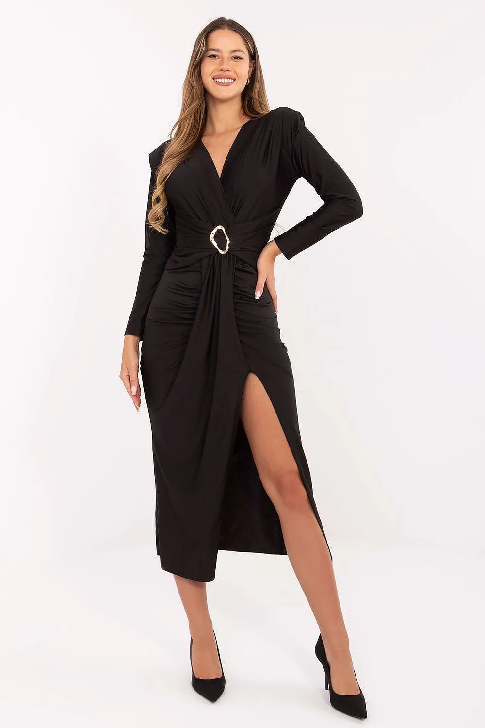 robe soirée crayon silhouette féminine élégante moderne viscose polyester confortable manches longues décolleté croisé drapé fronces boucle dorée