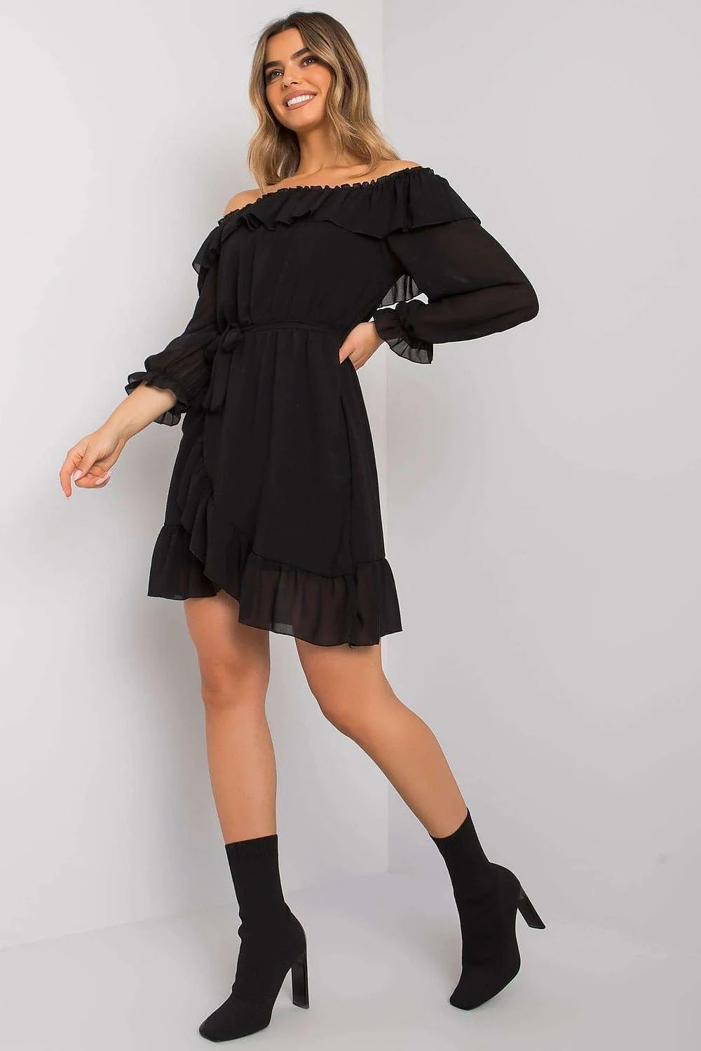 Robe de jour Och Bella élégante moderne manches longues encolure bardot ceinture ajustable polyester viscose noire femmes