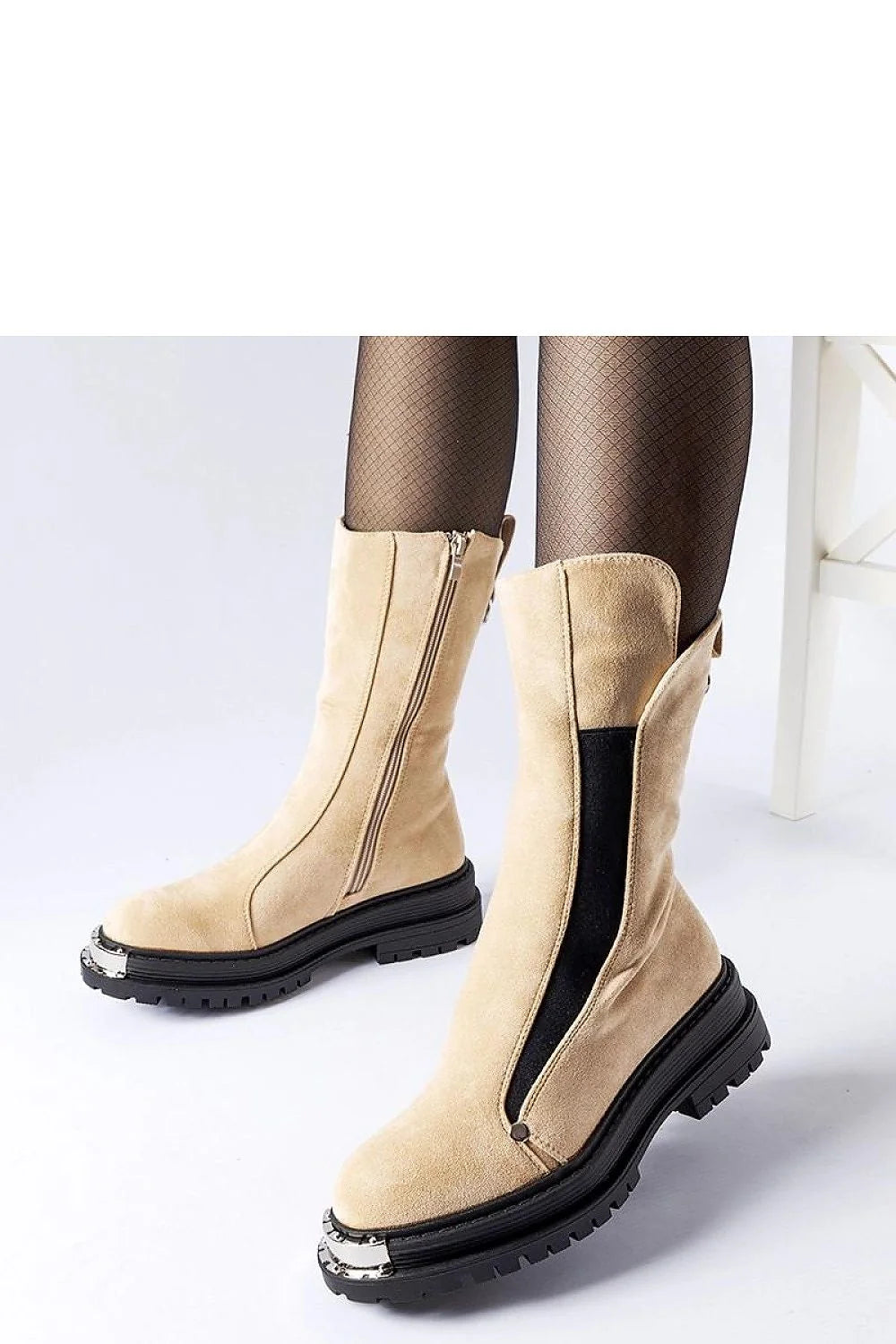 Bottes mi-hautes en daim beige à bout métallique, fermeture éclair, semelle crantée, style militaire et urbain pour femme