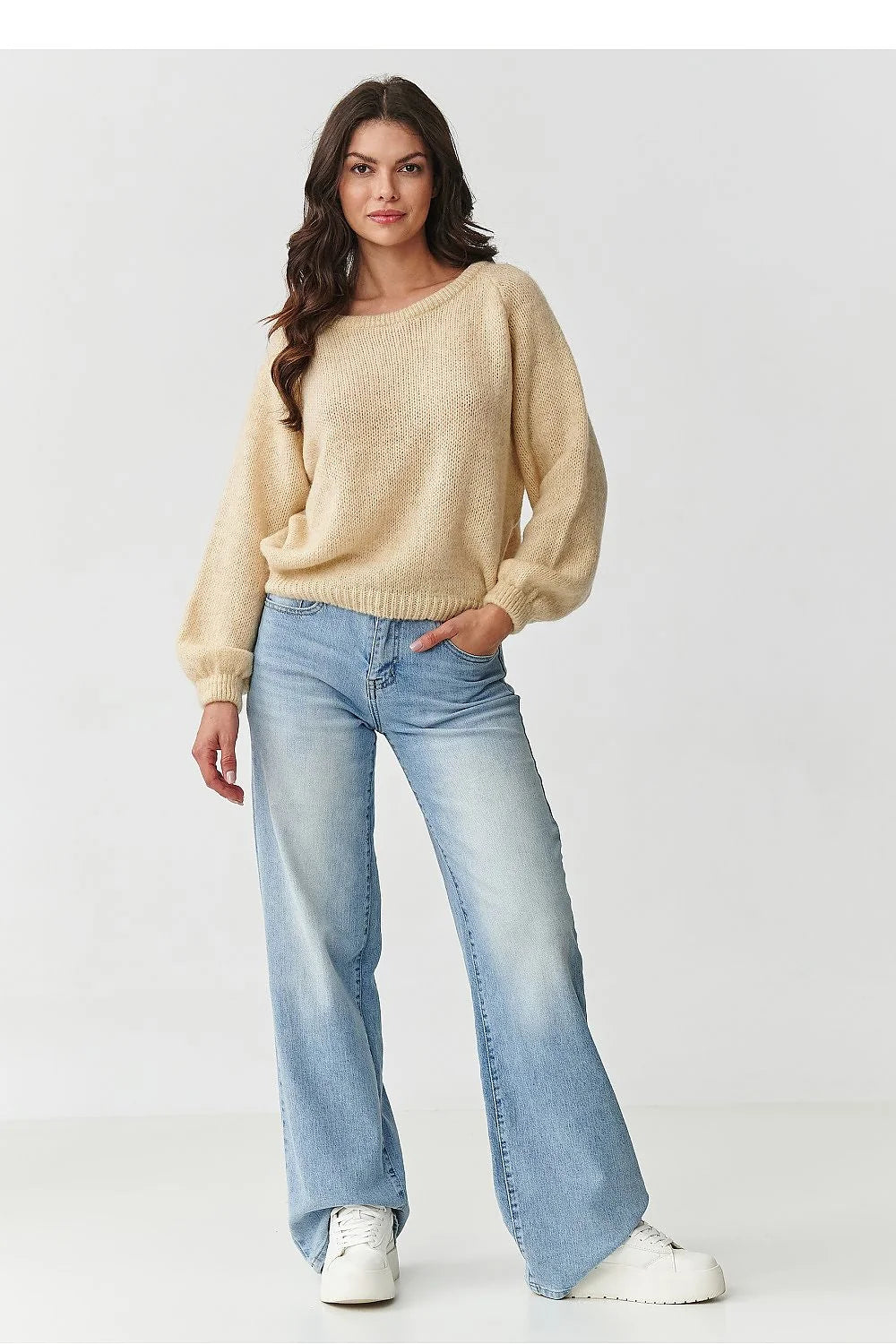 pull femme mohair laine acrylique polyamide doux chaud moelleux oversize col rond manches bouffantes poignets côtelés casual chic camel beige