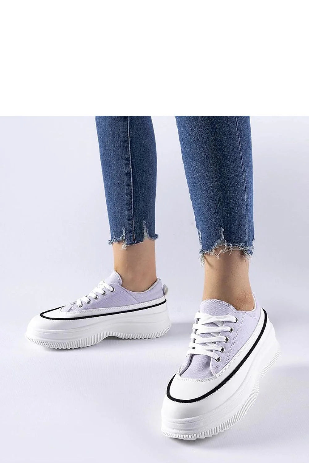 baskets Solea violettes lavande toile basses compensées semelle épaisse crantée blanche tendance casual confort respirante bout rond lacets blancs