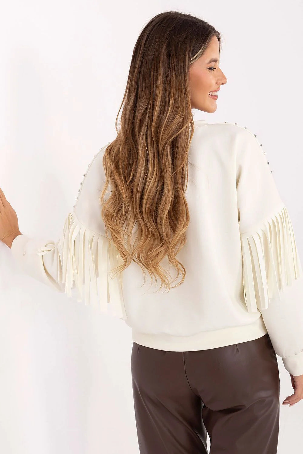 sweatshirt femme oversize ivoire molletonné col rond manches ballon longues franges latérales clous argentés bordcôte décontractée bohème rock viscose polyester