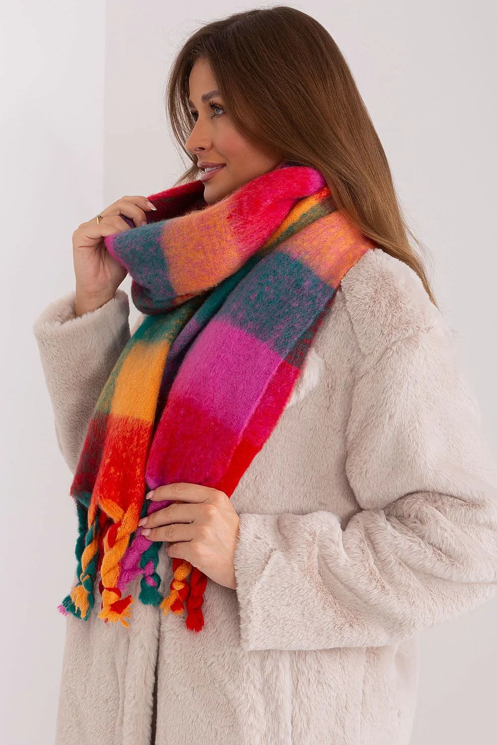 Écharpe longue colorée en plaid polyester doux pour femme, automne/hiver, tassels, élégante, polyvalente