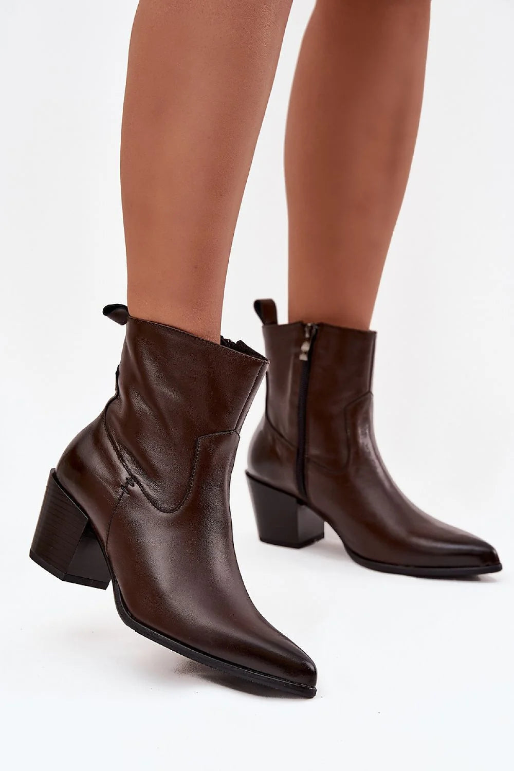 bottines western femme cuir naturel brun foncé bout pointu talon bloc moyen fermeture éclair doublure chaude confortables élégantes