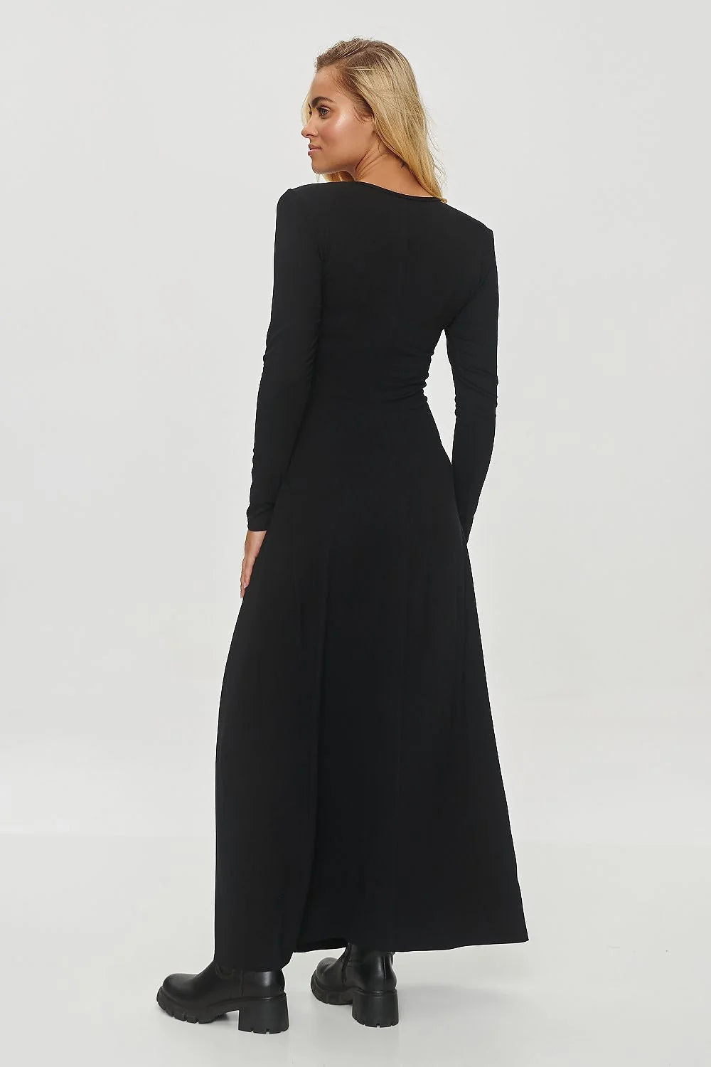 Robe longue noire élégante moderne en viscose douce col rond manches longues fente avant taille ajustée pour femme