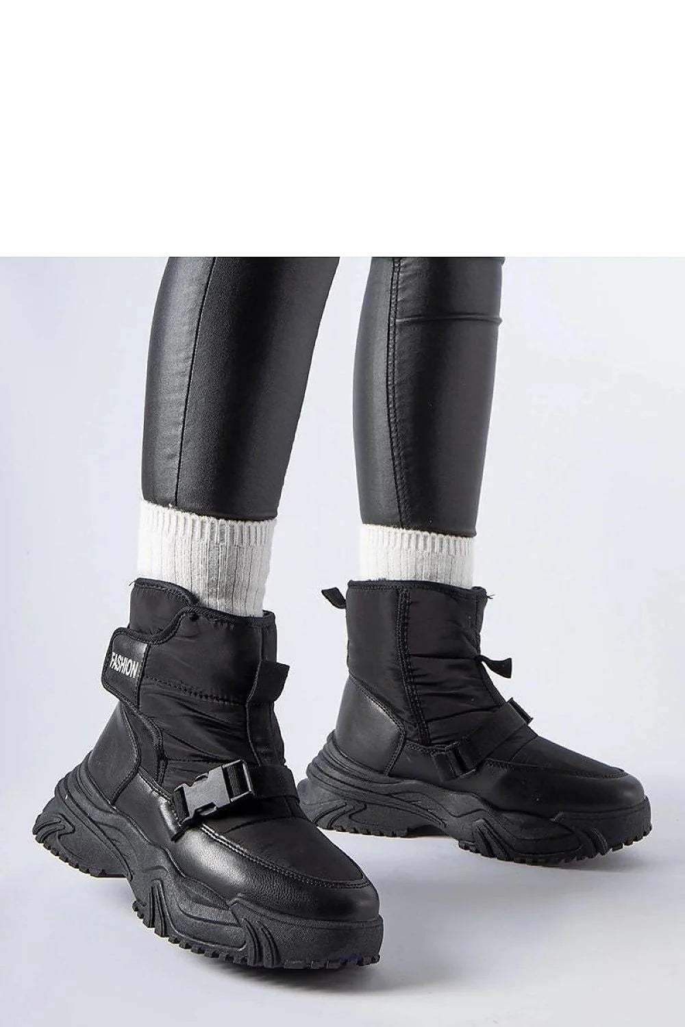 Bottes de neige urbaines modernes style casual sportif pour femmes cuir synthétique noir semelle épaisse doublure fourrure fermeture clip