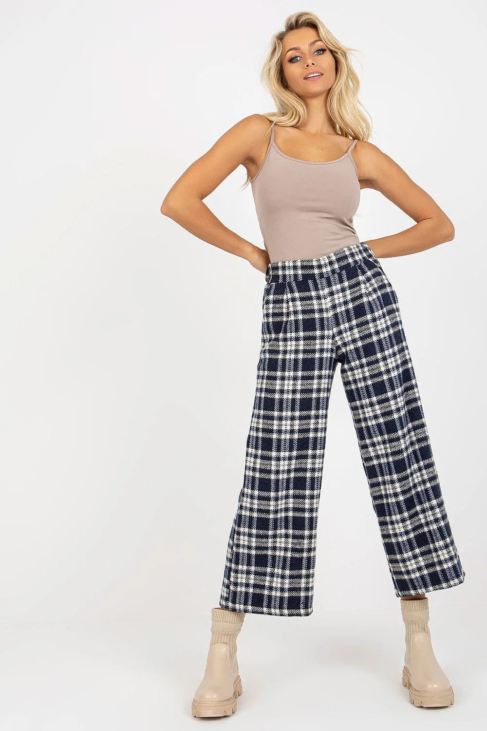 Pantalon femme Lakerta en laine 100% carreaux noir et blanc haute taille large coupe style classique occasion décontractée et professionnelle